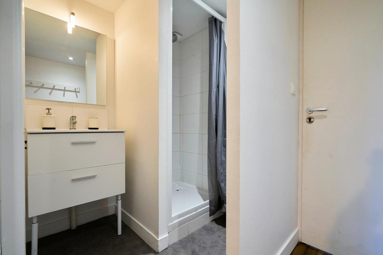 Bright 3-Bedroom 2-Bathroom Flat. 里尔 外观 照片